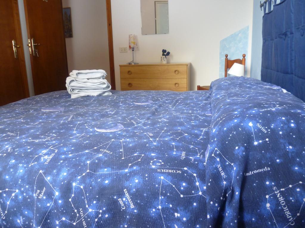Alba Tra I Pini B&B Cefalú Habitación foto