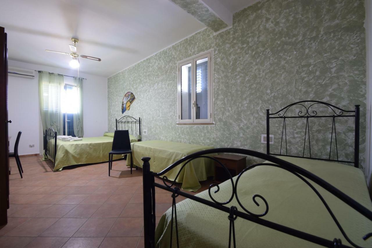 Alba Tra I Pini B&B Cefalú Exterior foto